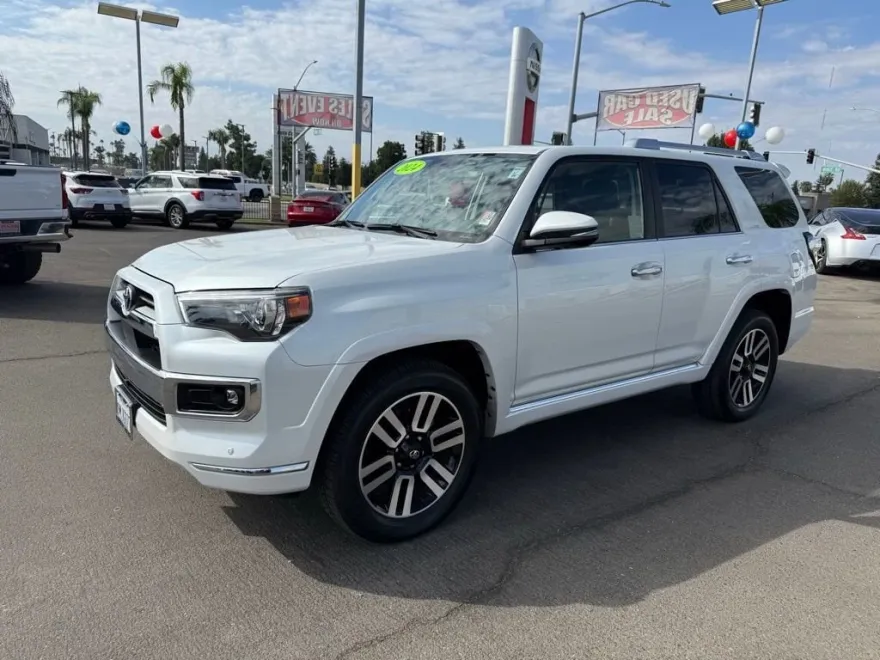 2024 Toyota 4Runner Limited photo 1