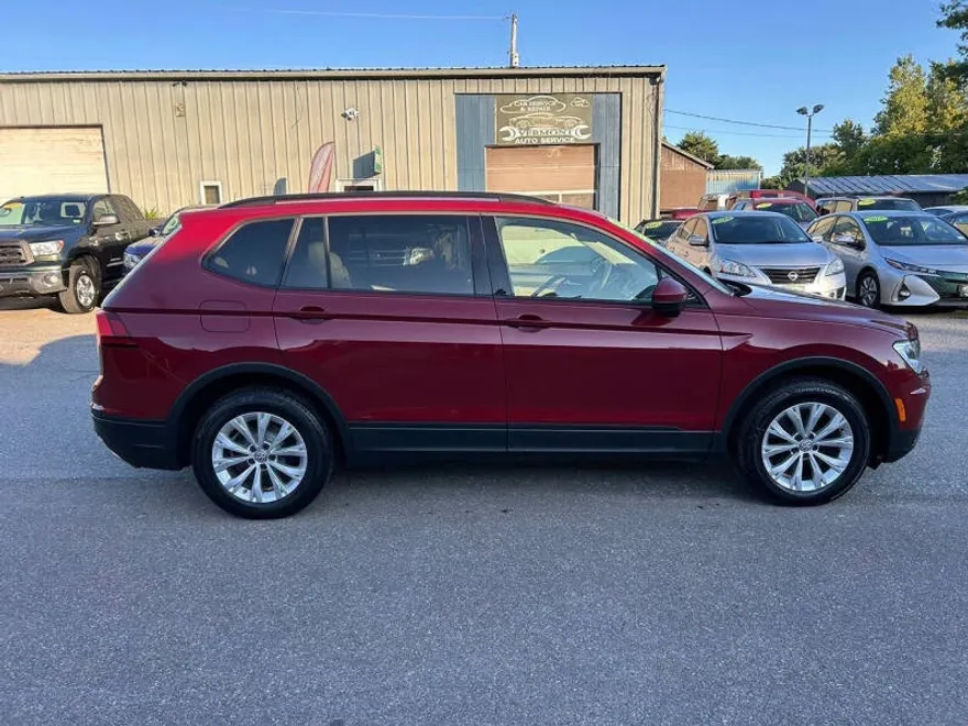 2018 Volkswagen Tiguan S photo 1