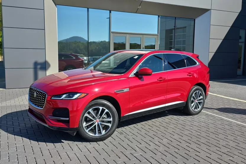 2022 Jaguar F-PACE P250 S photo 1