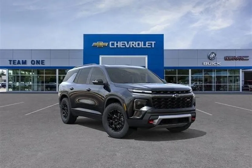 2026 Chevrolet Traverse Z71 photo 1