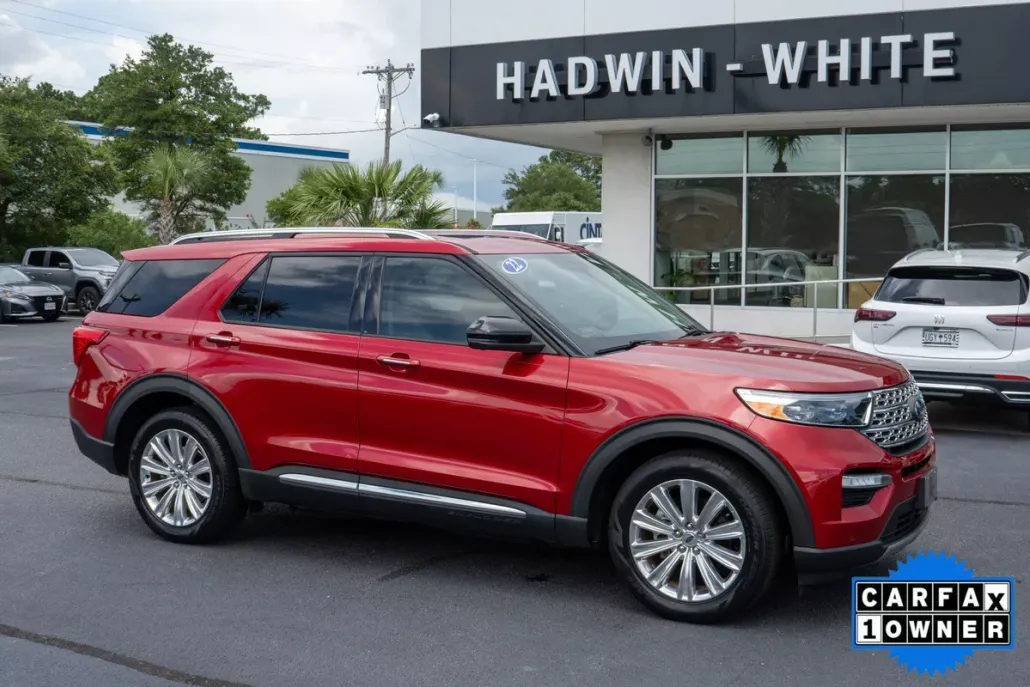 2022 Ford Explorer Limited photo 1