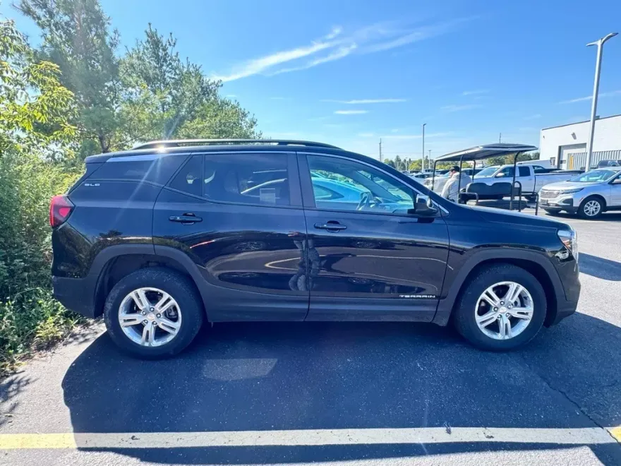 2022 Gmc Terrain SLE photo 1