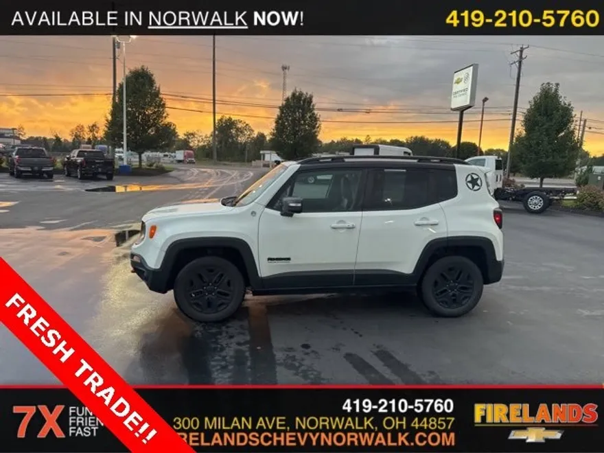 2017 Jeep Renegade Trailhawk photo 1