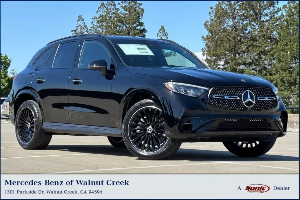 2025 Mercedes Benz GLC 300 4MATIC photo 1