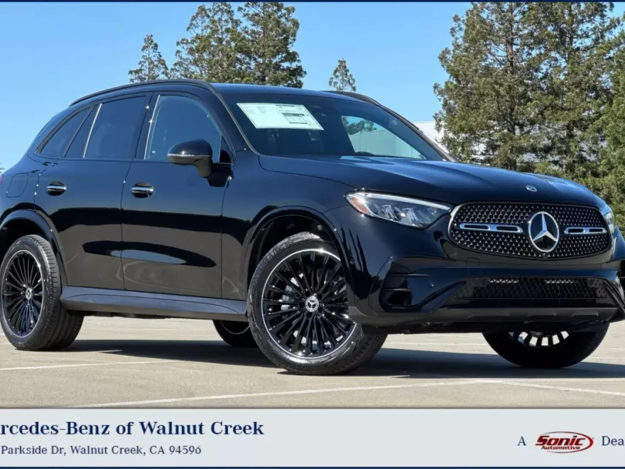 2025 Mercedes Benz GLC 300 4MATIC photo 1
