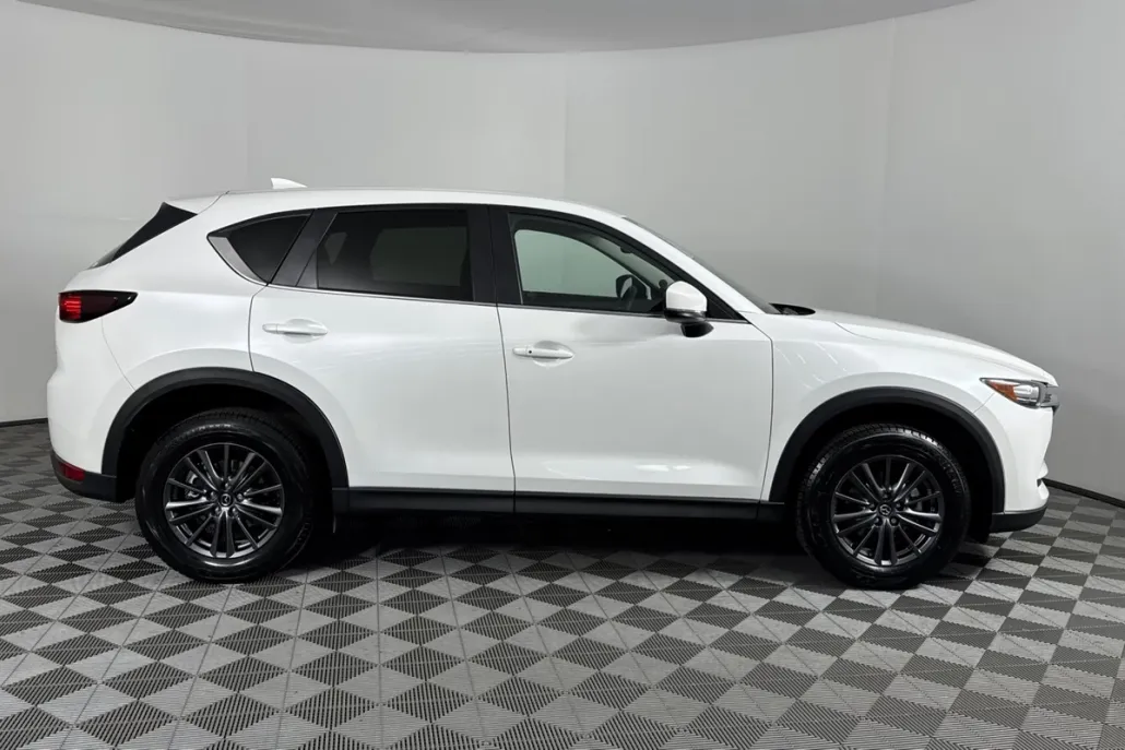 2021 Mazda CX-5 Touring photo 1