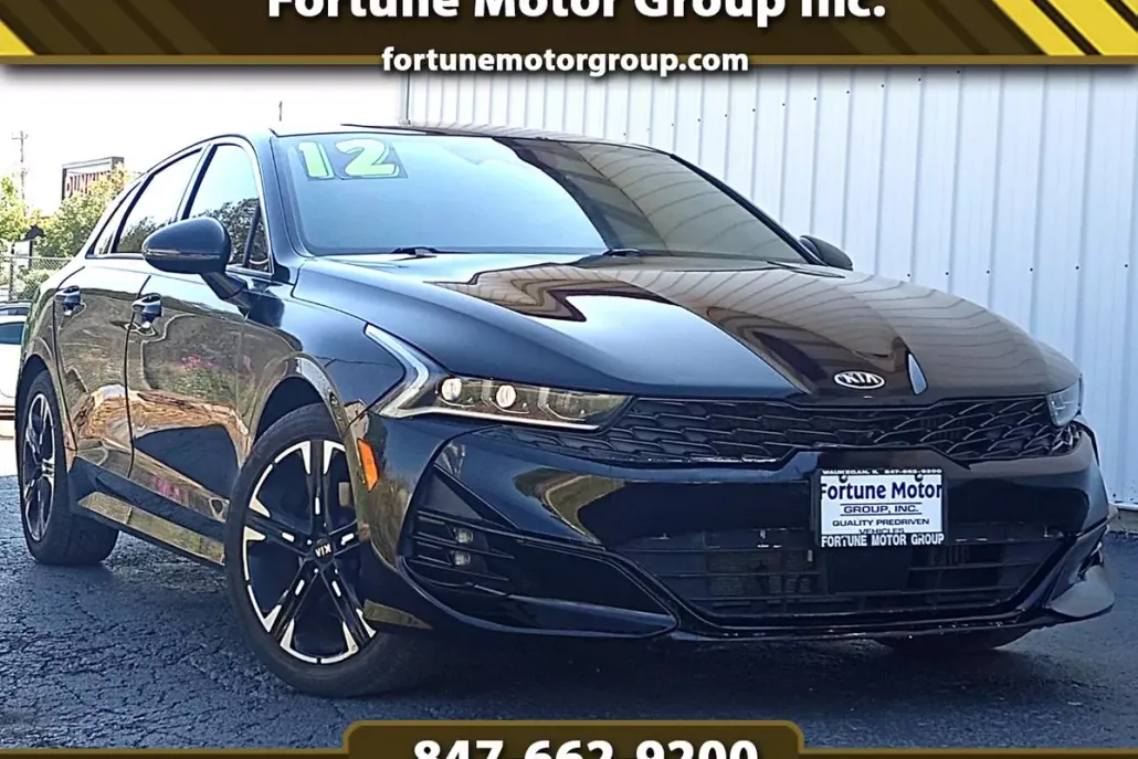 2021 Kia K5 GT-Line photo 1