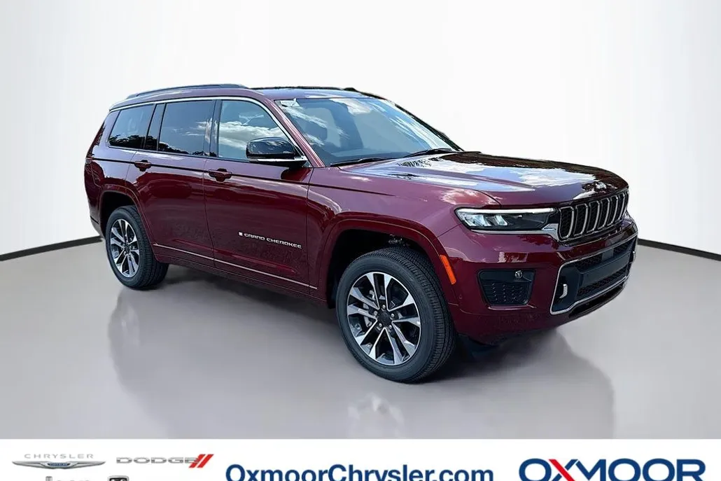 2025 Jeep Grand Cherokee Overland photo 1