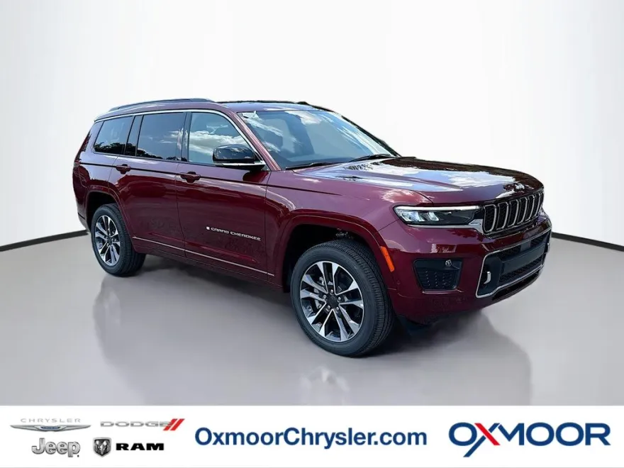 2025 Jeep Grand Cherokee Overland photo 1