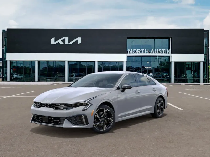 2025 Kia K5 GT-Line photo 1