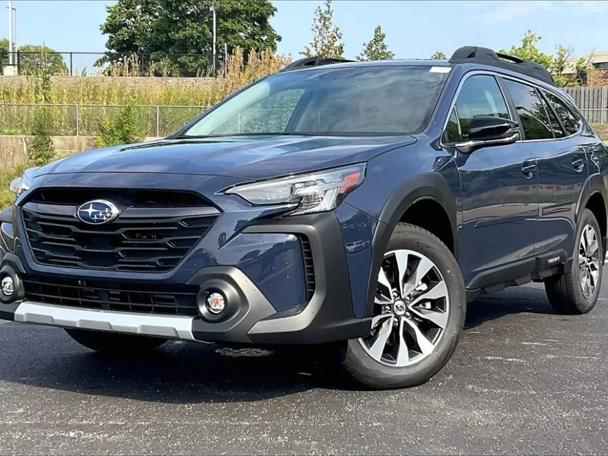 2025 Subaru Outback Limited XT photo 1