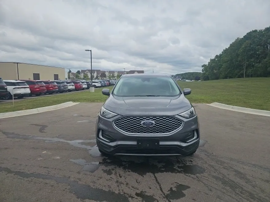 2024 Ford Edge SEL photo 1