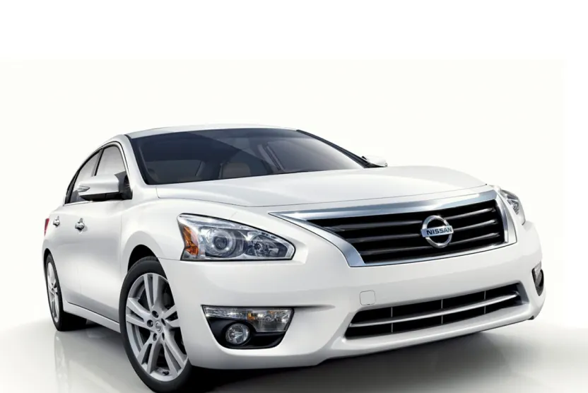 2015 Nissan Altima 2.5 SV photo 1