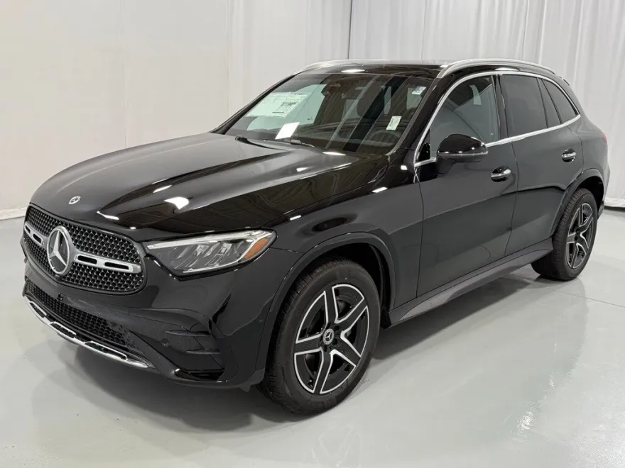 2026 Mercedes Benz GLC 300 4MATIC photo 1