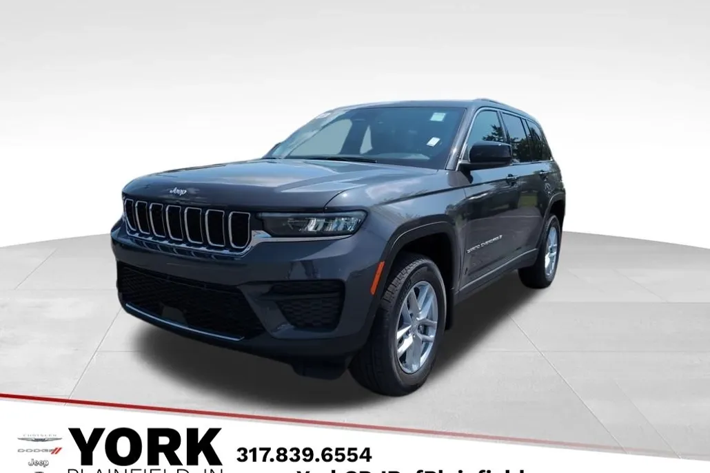 2025 Jeep Grand Cherokee Laredo X photo 1