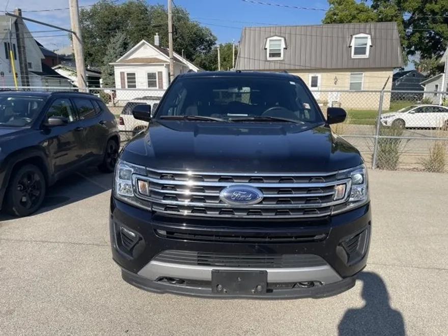 2019 Ford Expedition MAX XLT photo 1