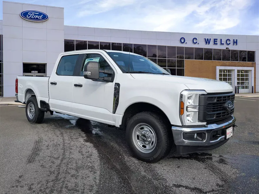 2025 Ford F-250 XL photo 1