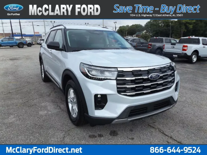 2025 Ford Explorer photo 1