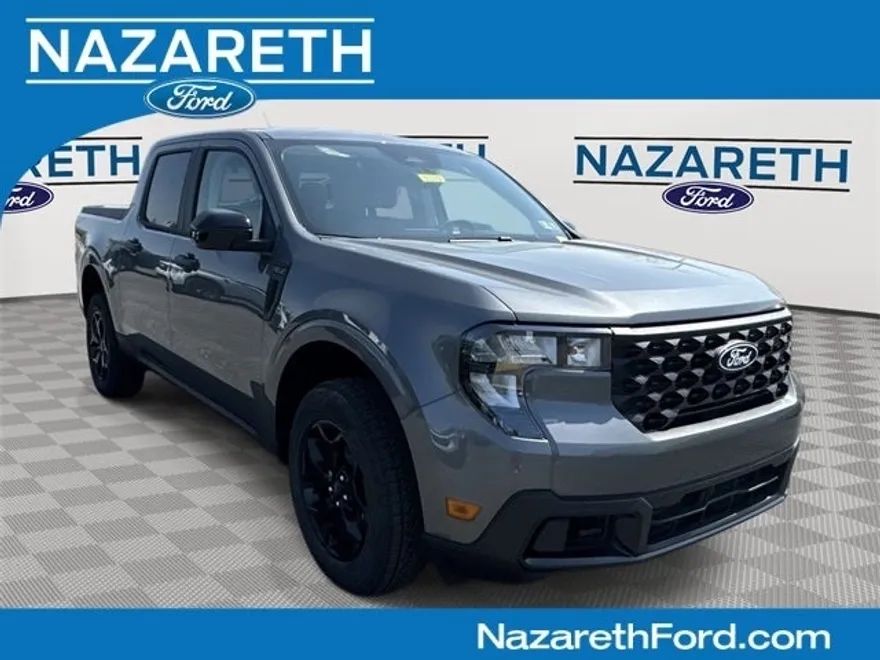 2025 Ford Maverick XLT photo 1