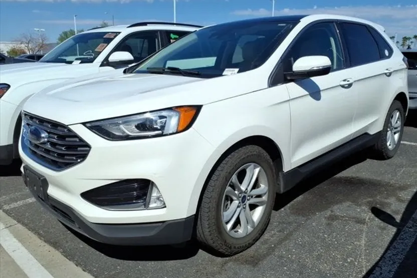 2020 Ford Edge SEL photo 1