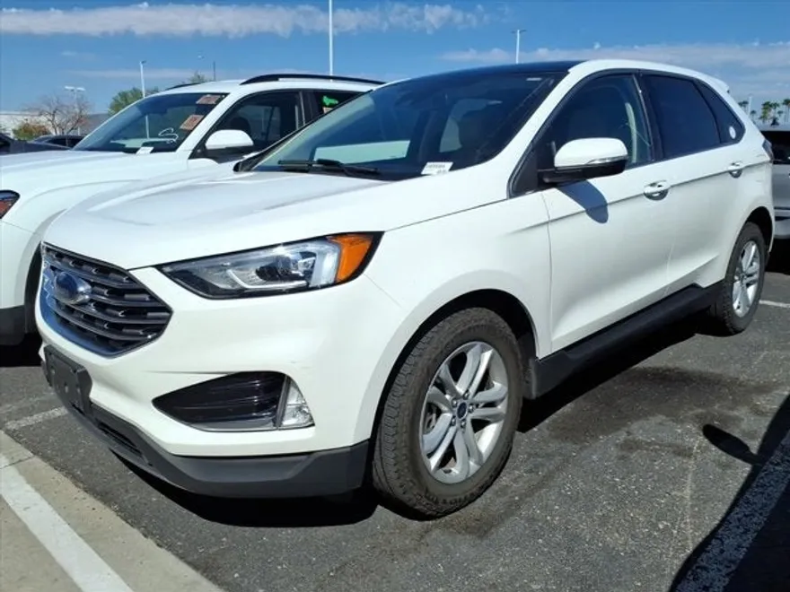 2020 Ford Edge SEL photo 1