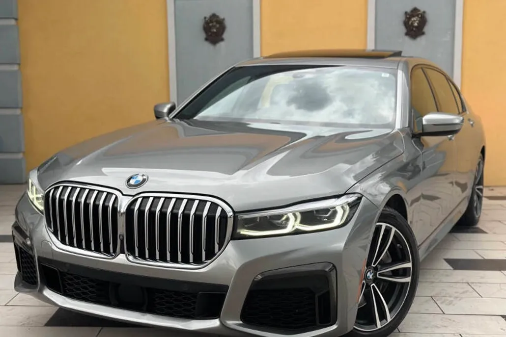 2021 Bmw 750i xDrive photo 1