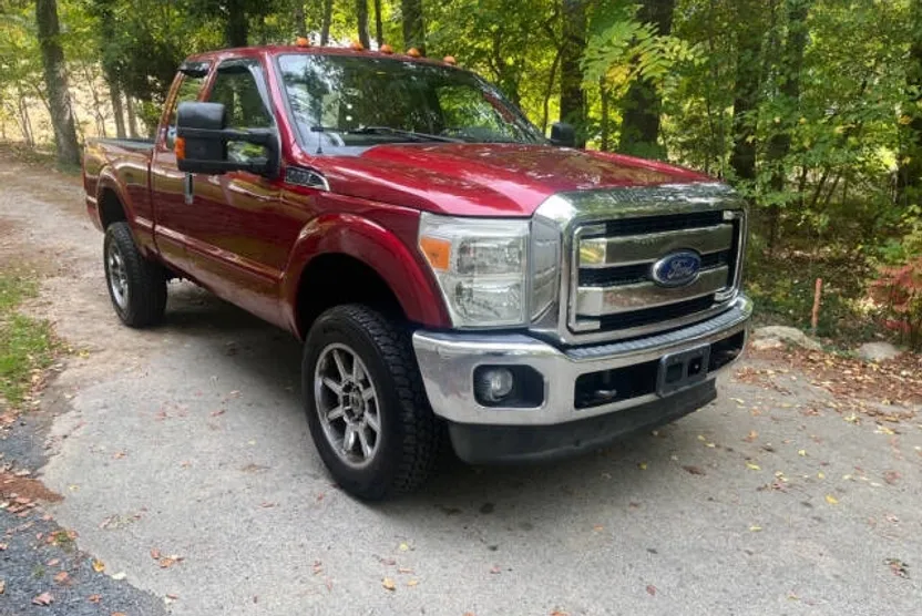 2013 Ford F-350 XLT photo 1