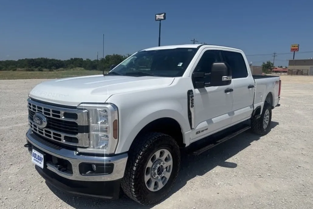 2024 Ford F-250 photo 1