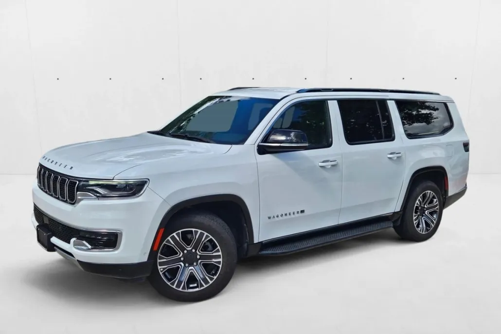2024 Jeep Wagoneer L Series II photo 1