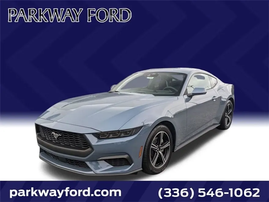 2025 Ford Mustang photo 1