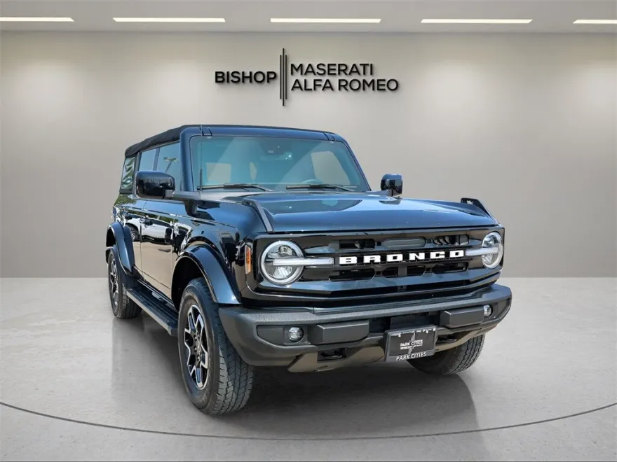 2022 Ford Bronco Outer Banks photo 1