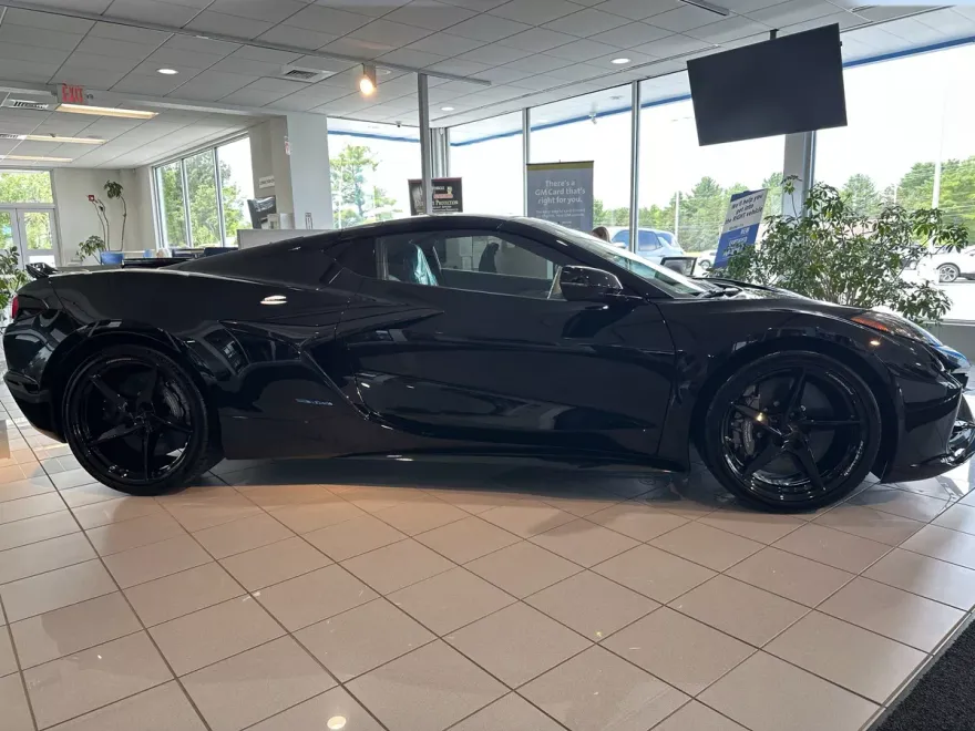 2025 Chevrolet Corvette E-Ray 3LZ photo 1