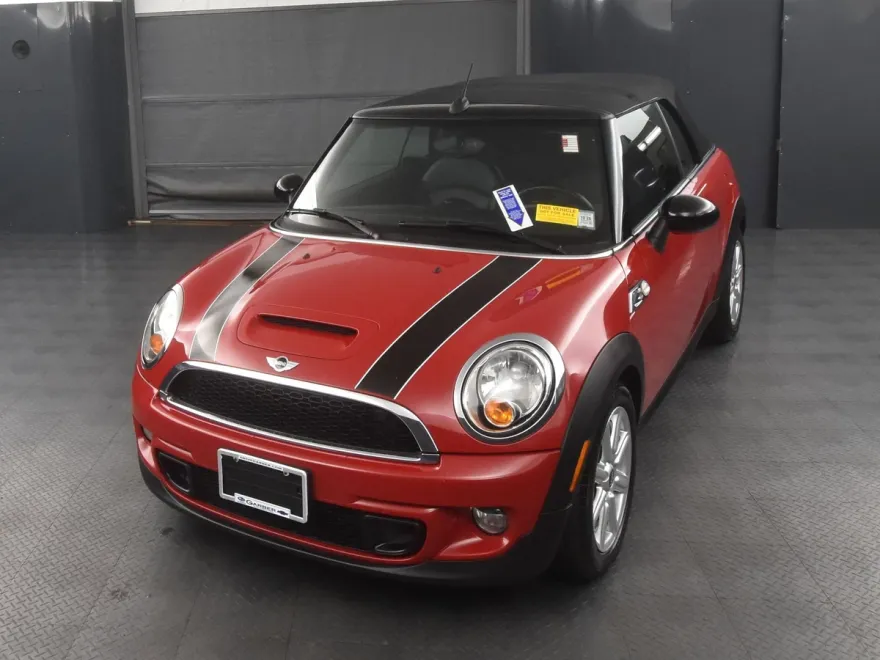 2013 Mini Cooper S photo 1