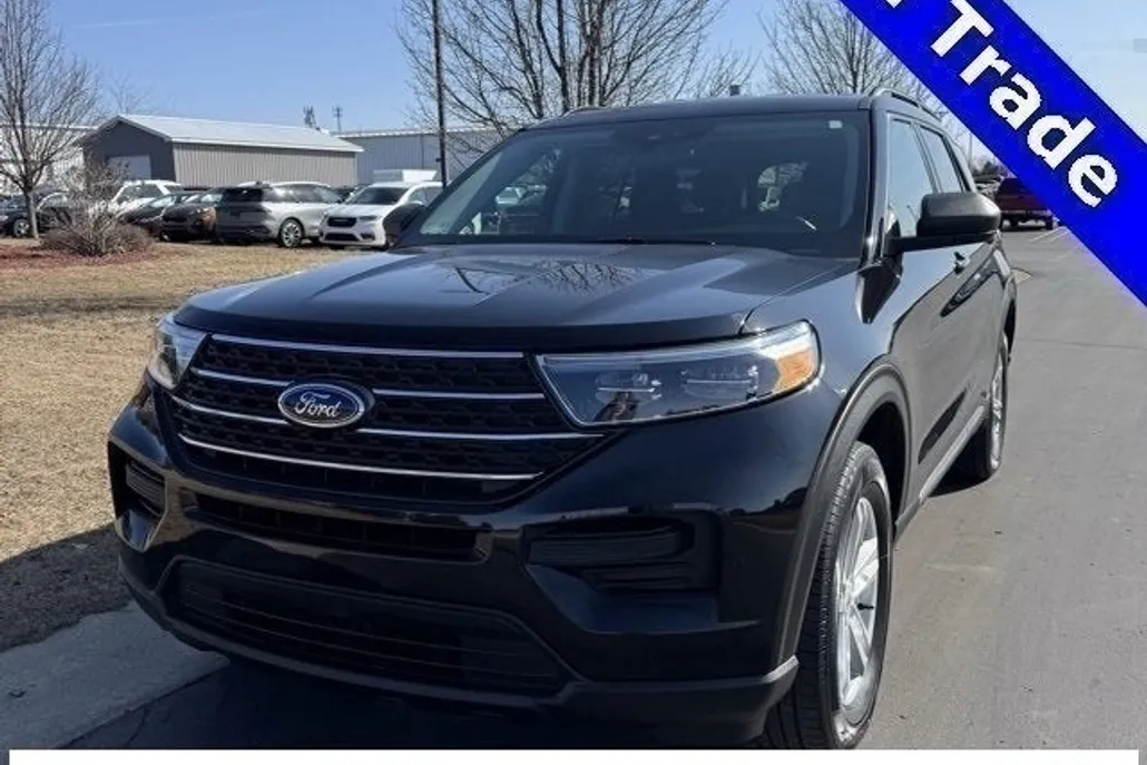 2022 Ford Explorer XLT photo 1