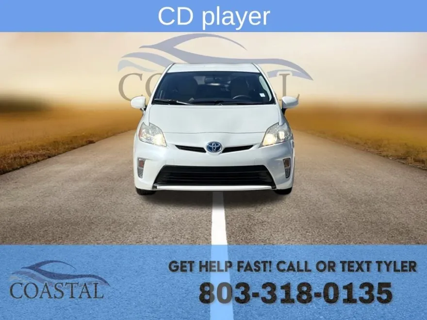 2015 Toyota Prius Four photo 1