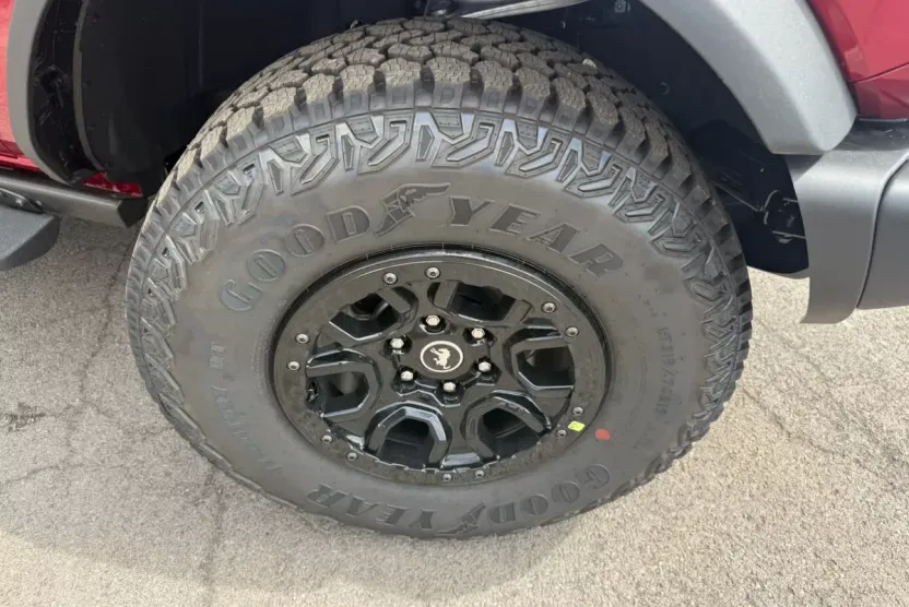 2025 Ford Bronco Big Bend photo 1