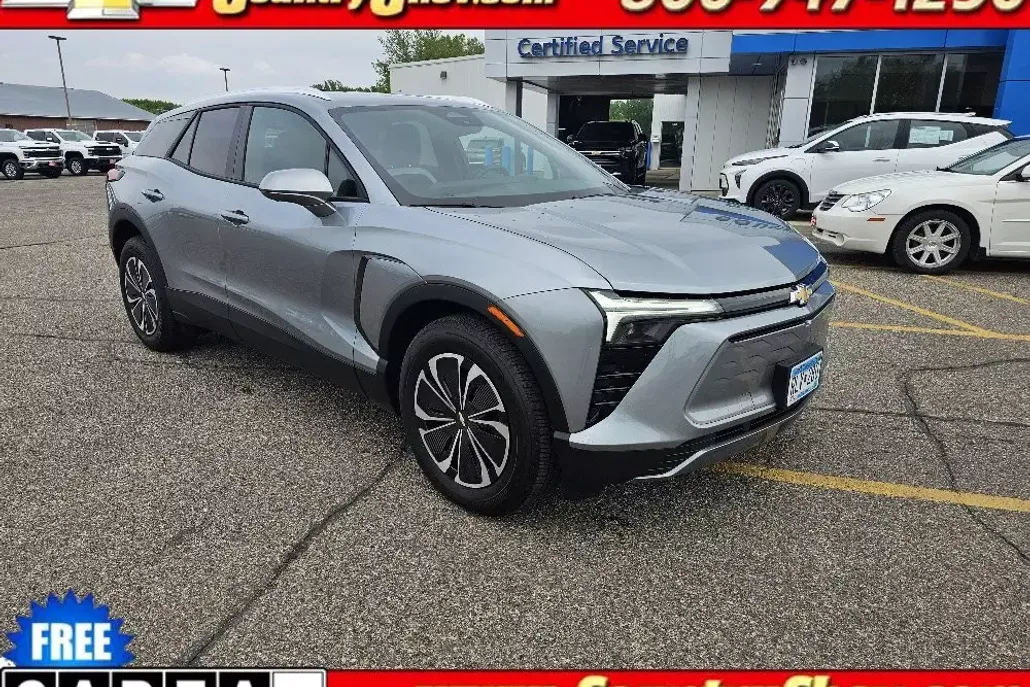 2024 Chevrolet Blazer EV photo 1