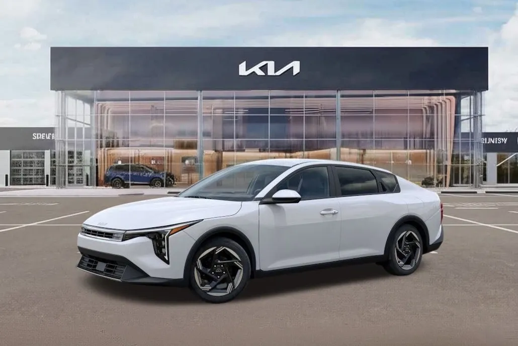 2025 Kia K4 EX photo 1