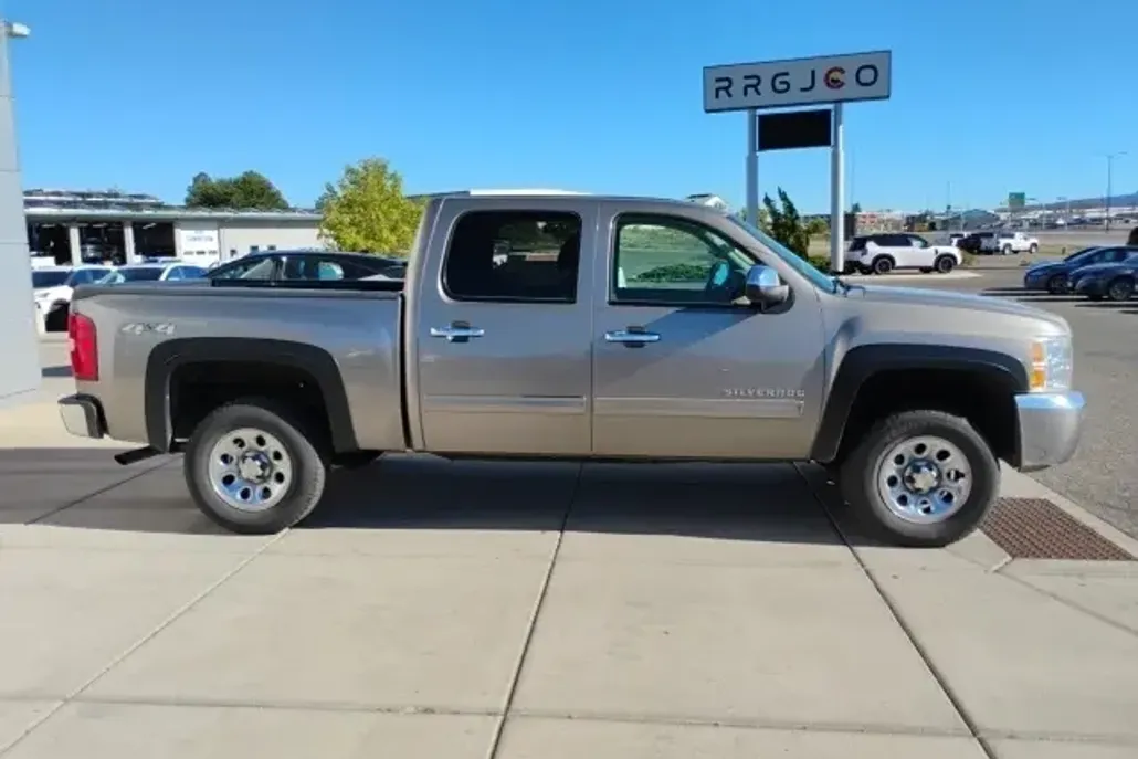 2012 Chevrolet Silverado 1500 LS photo 1