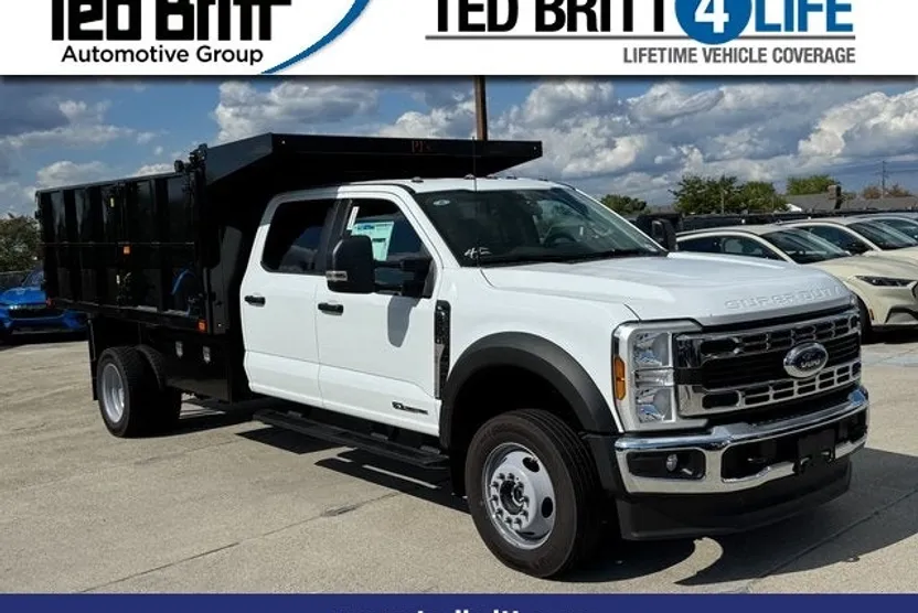 2025 Ford F-550 photo 1