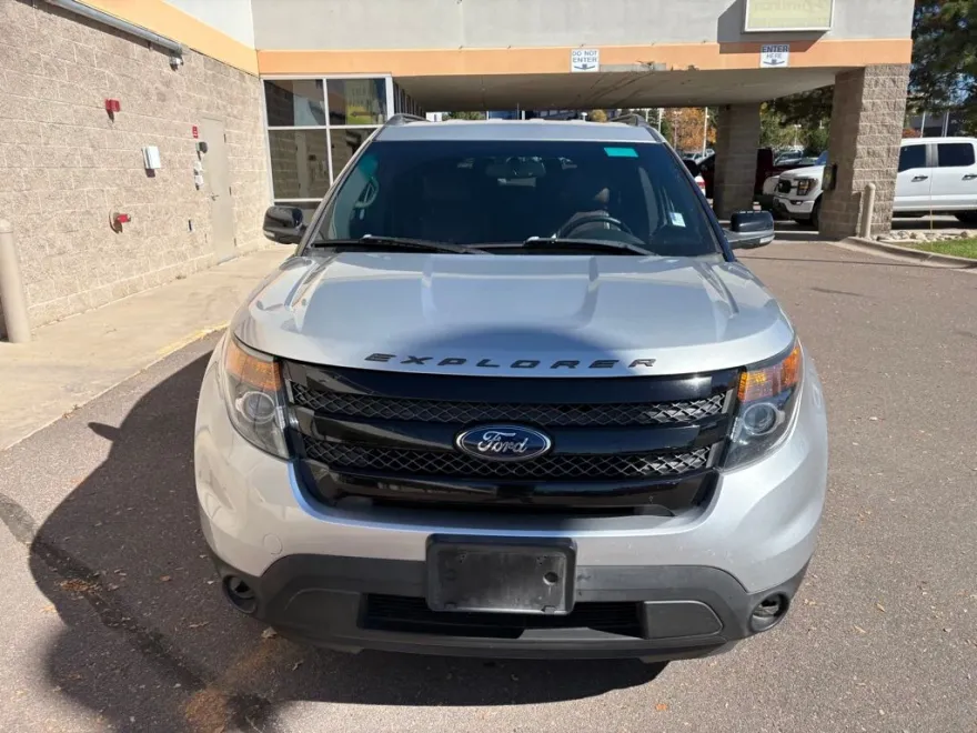 2013 Ford Explorer Sport photo 1