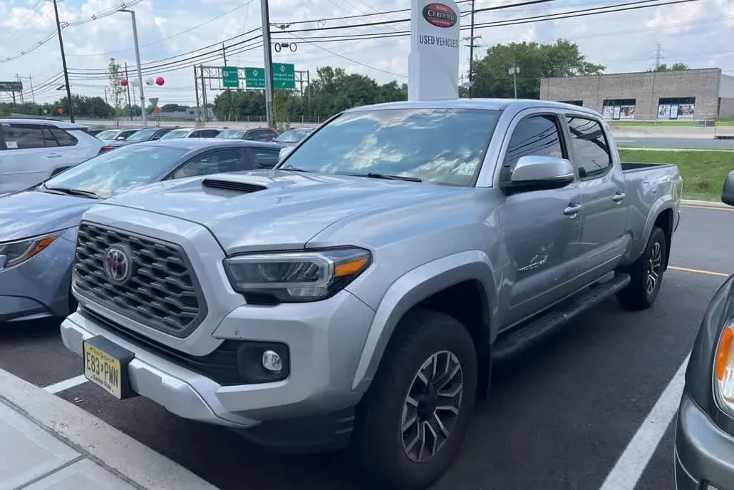 2022 Toyota Tacoma TRD Sport V6 photo 1