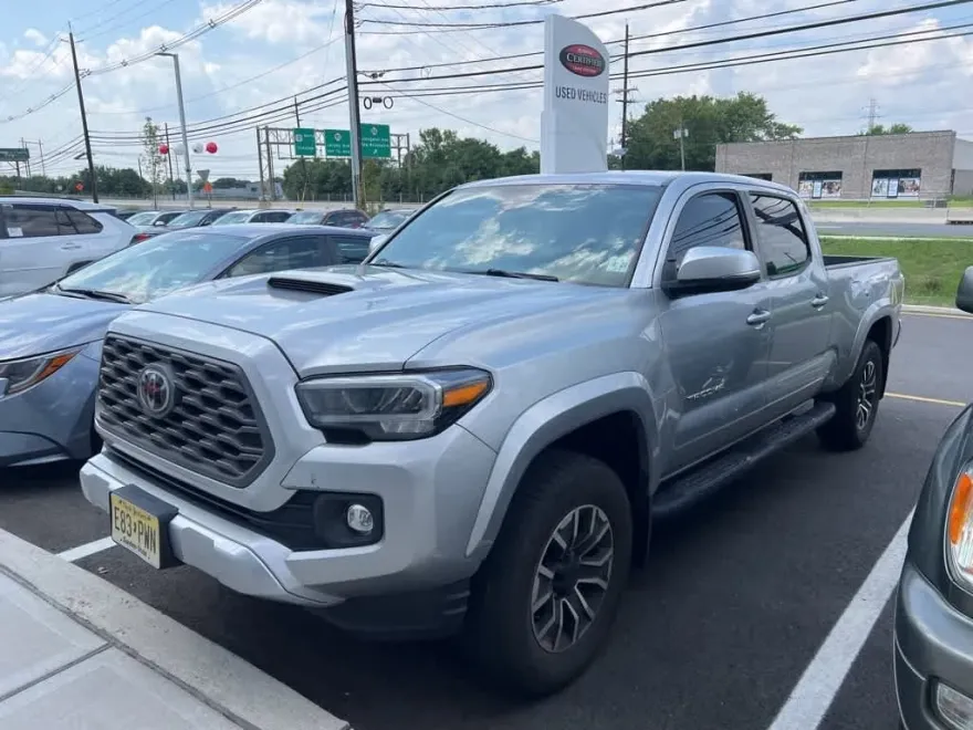 2022 Toyota Tacoma TRD Sport V6 photo 1