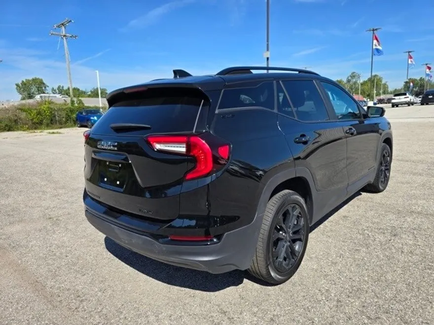 2022 Gmc Terrain SLE Elevation photo 1