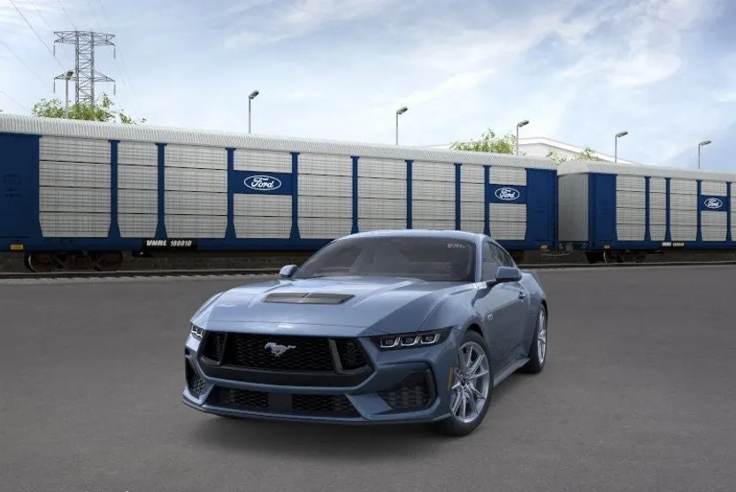 2025 Ford Mustang GT Premium photo 1