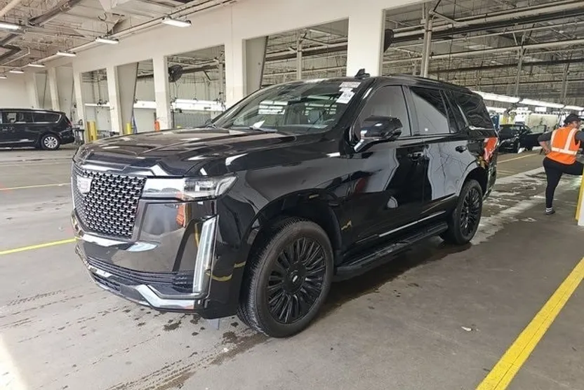 2021 Cadillac Escalade Luxury photo 1