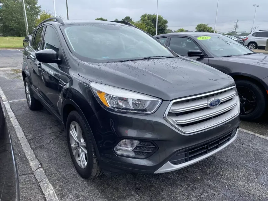 2018 Ford Escape SE photo 1