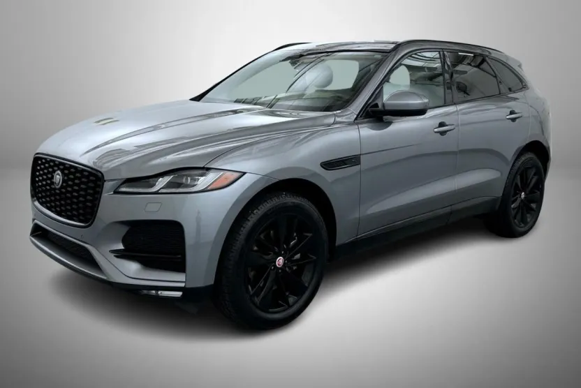 2022 Jaguar F-PACE P250 S photo 1