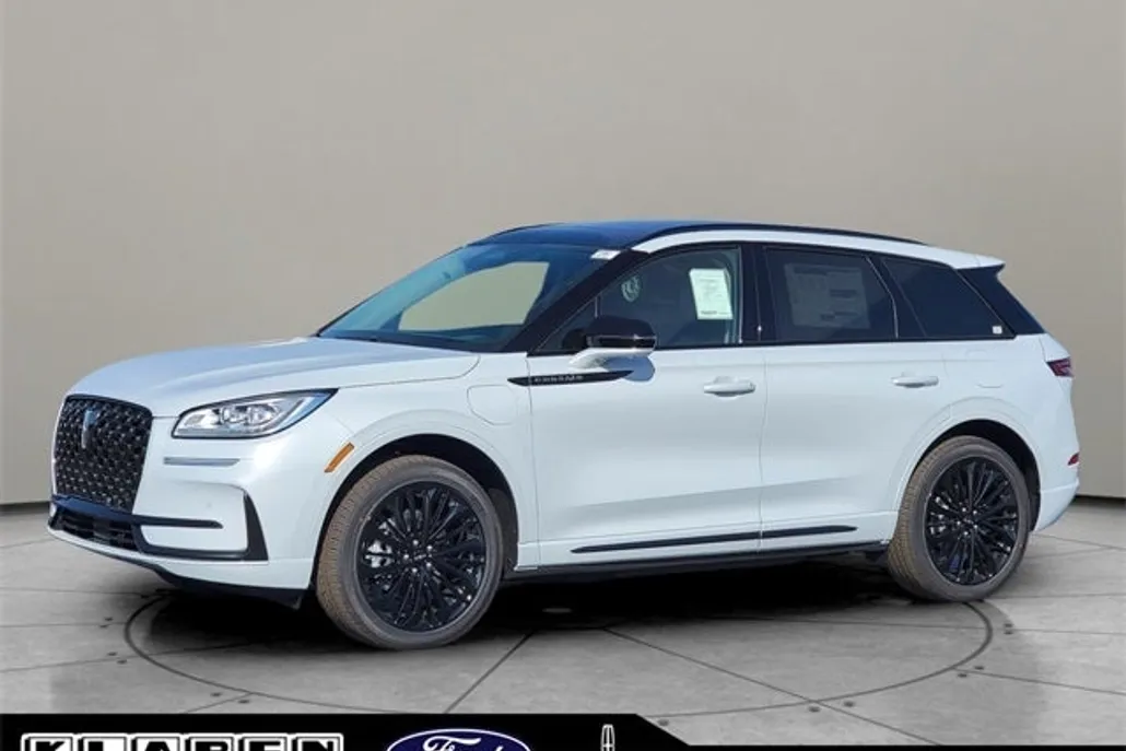 2025 Lincoln Corsair Grand Touring photo 1