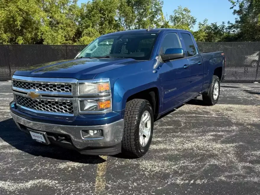 2015 Chevrolet Silverado 1500 LT photo 1